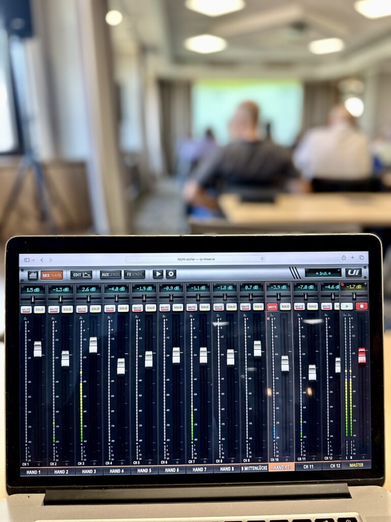 Konferenz in Koblenz, digitales Mischpult
